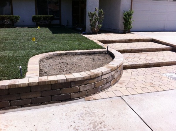 Hardscape vs. Concrete Contractors in Orange County, CA: Choosing the Right Fit